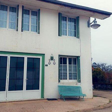 Maison Confortable Avec Vue Sur La Montagne A Charix Экстерьер фото